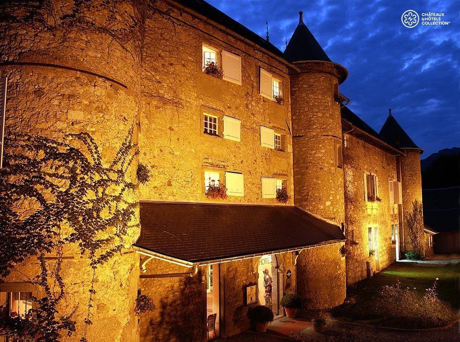 Chateau Des Comtes De Challes Exteriör bild